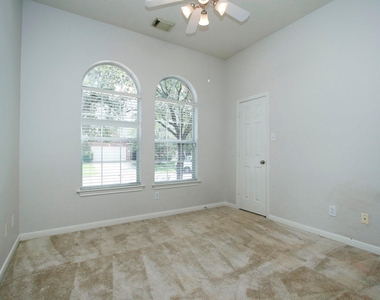 2414 Hannover Valley Court - Photo Thumbnail 36