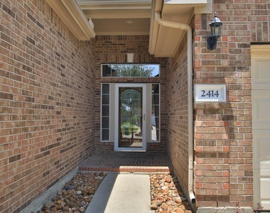 2414 Hannover Valley Court - Photo Thumbnail 7