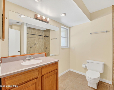 1340 Mariposa Drive Ne - Photo Thumbnail 25