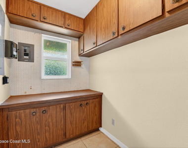 1340 Mariposa Drive Ne - Photo Thumbnail 20