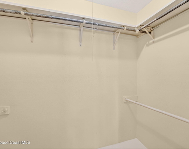 1340 Mariposa Drive Ne - Photo Thumbnail 24