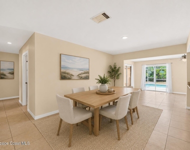 1340 Mariposa Drive Ne - Photo Thumbnail 7