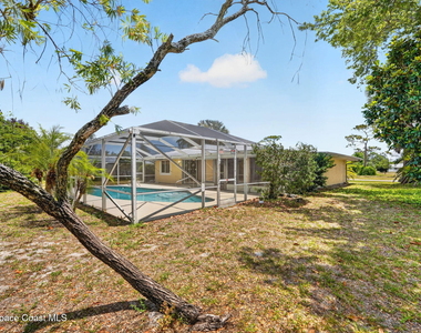 1340 Mariposa Drive Ne - Photo Thumbnail 41