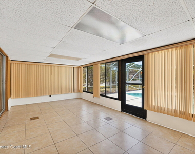 1340 Mariposa Drive Ne - Photo Thumbnail 34