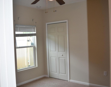 518 Dillard Drive Se - Photo Thumbnail 9