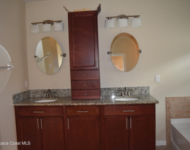 518 Dillard Drive Se - Photo Thumbnail 17