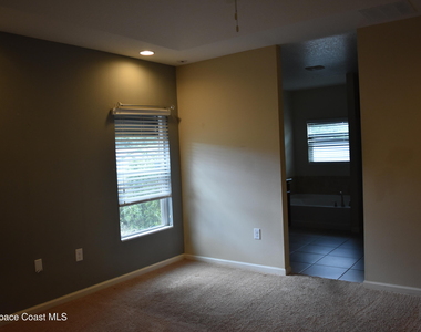 518 Dillard Drive Se - Photo Thumbnail 15