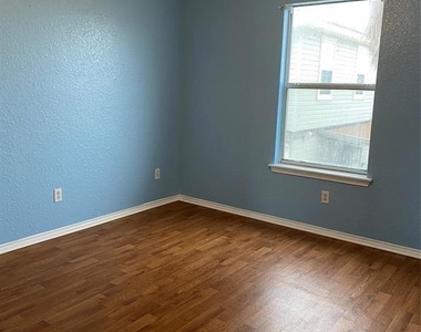 3614 Yale Street - Photo Thumbnail 8