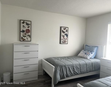 4270 Fairfax Street E - Photo Thumbnail 3