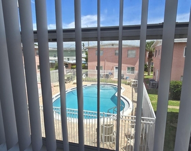 412 Monroe Avenue - Photo Thumbnail 9