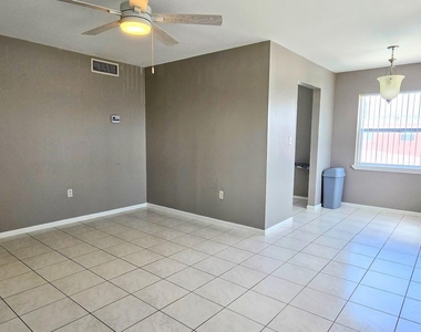412 Monroe Avenue - Photo Thumbnail 6