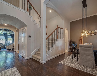 6306 Hidden Alley Drive - Photo Thumbnail 5