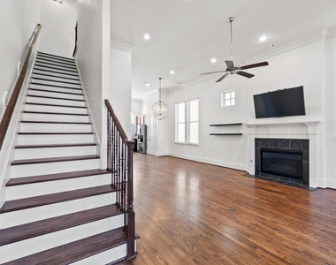 2326 Hutchins Street - Photo Thumbnail 18