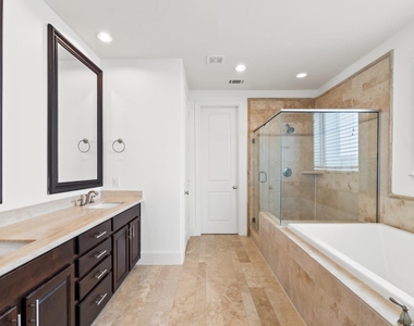 2326 Hutchins Street - Photo Thumbnail 12
