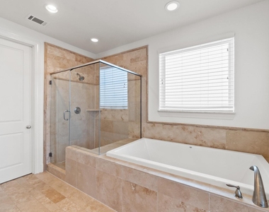 2326 Hutchins Street - Photo Thumbnail 13