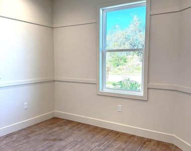 2891 Edington Drive - Photo Thumbnail 8