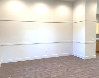 2891 Edington Drive - Photo Thumbnail 4
