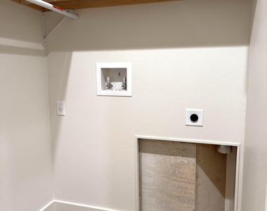 2891 Edington Drive - Photo Thumbnail 19