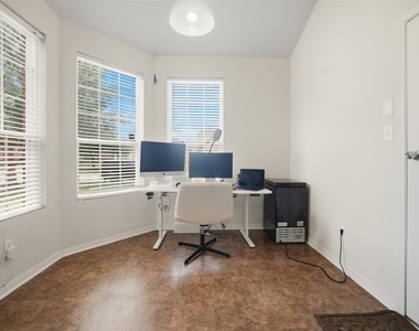 5034 Forest Hurst Drive - Photo Thumbnail 3