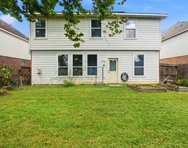 5034 Forest Hurst Drive - Photo Thumbnail 18