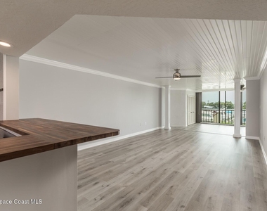 18 Marina Isles Boulevard - Photo Thumbnail 12