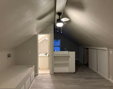 3150 Roberts Street - Photo Thumbnail 9
