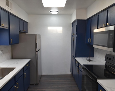 9809 Richmond Avenue - Photo Thumbnail 9