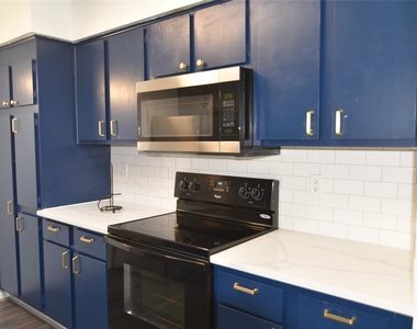 9809 Richmond Avenue - Photo Thumbnail 10
