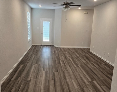 1009 Toledo Bend Drive - Photo Thumbnail 1