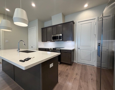 5915 Haring Lane - Photo Thumbnail 2