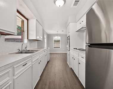 611 Dogwood Trail - Photo Thumbnail 7