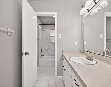 611 Dogwood Trail - Photo Thumbnail 11