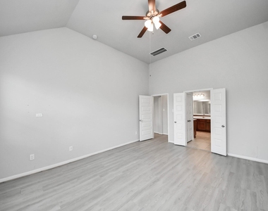 3102 Trishelle Court - Photo Thumbnail 18