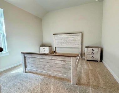 1963 Scarlet Yaupon Way - Photo Thumbnail 5