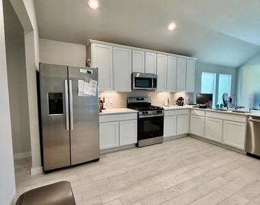 1963 Scarlet Yaupon Way - Photo Thumbnail 2