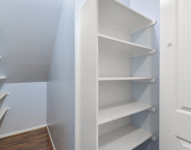 11711 Red Hummingbird Drive - Photo Thumbnail 15