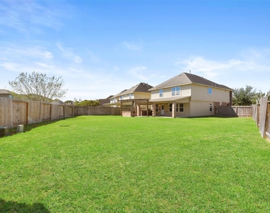 11711 Red Hummingbird Drive - Photo Thumbnail 30