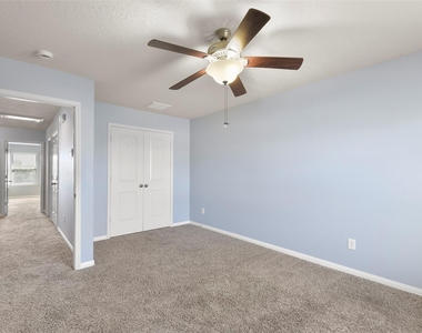 11711 Red Hummingbird Drive - Photo Thumbnail 22