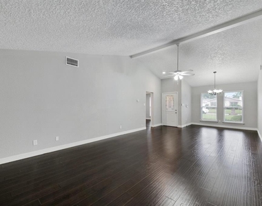 2811 Broad Haven Drive - Photo Thumbnail 8
