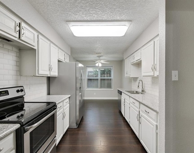 2811 Broad Haven Drive - Photo Thumbnail 27