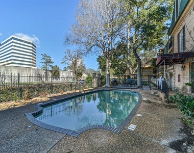 4515 Briar Hollow Place - Photo Thumbnail 7