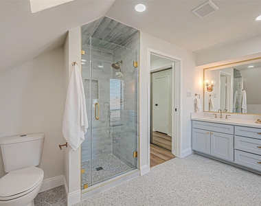 976 Bonita Street - Photo Thumbnail 38