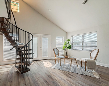 976 Bonita Street - Photo Thumbnail 16