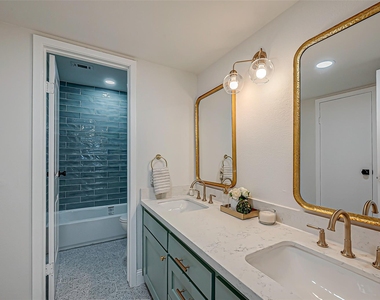 976 Bonita Street - Photo Thumbnail 30