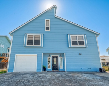 976 Bonita Street - Photo Thumbnail 2