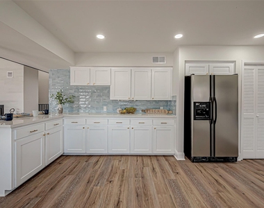 976 Bonita Street - Photo Thumbnail 23
