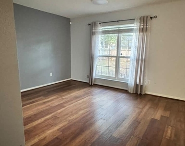18934 Jodywood Drive - Photo Thumbnail 7
