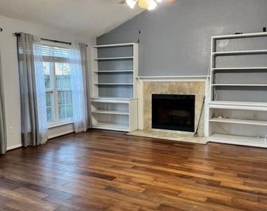 18934 Jodywood Drive - Photo Thumbnail 8