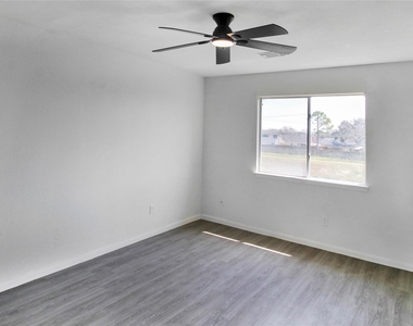 511 Chaseway Drive - Photo Thumbnail 18