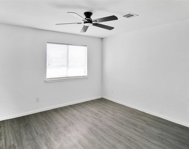 511 Chaseway Drive - Photo Thumbnail 21